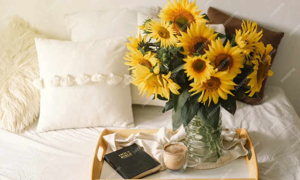 Wedding Anniversary Flowers: The Perfect Blooms for Each Year 16 3rd Anniversary: Sunflowers